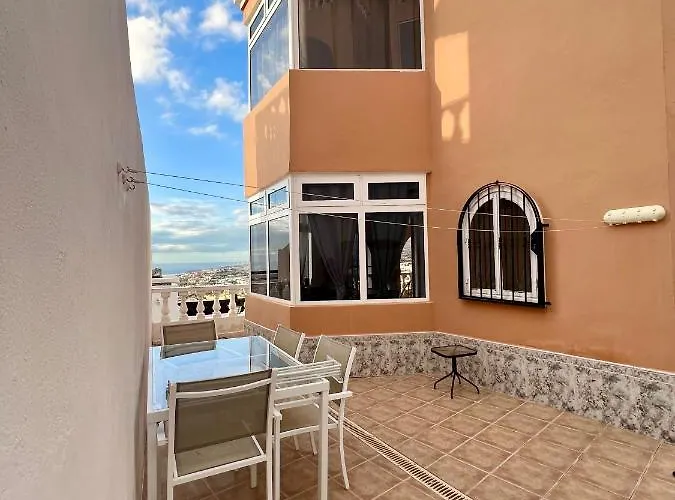 Ross Villa Costa Adeje (Tenerife)